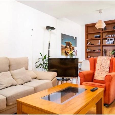 Acogedora Habitacion En Apartamento Compartido Amplio Y Centrico Granada Kültér fotó