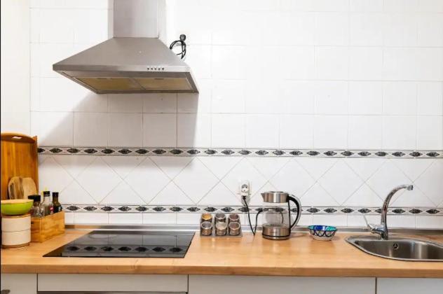 Acogedora Habitacion En Apartamento Compartido Amplio Y Centrico Granada Kültér fotó
