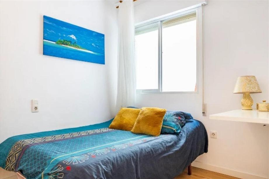 Acogedora Habitacion En Apartamento Compartido Amplio Y Centrico Granada Kültér fotó